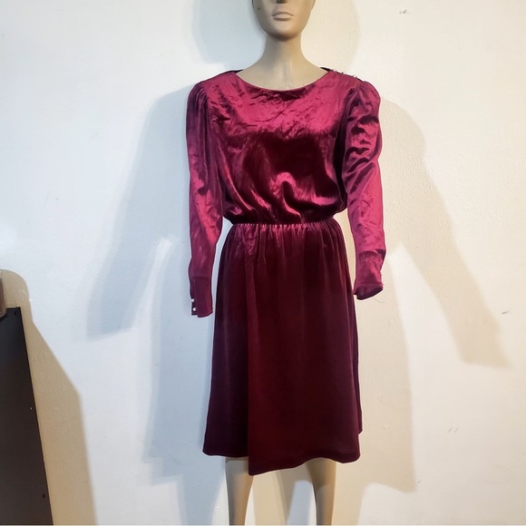 Vintage 70s 80s J.M. II Womens Size 8  Purple Velour Holiday Long Sleeve - Picture 2 of 12